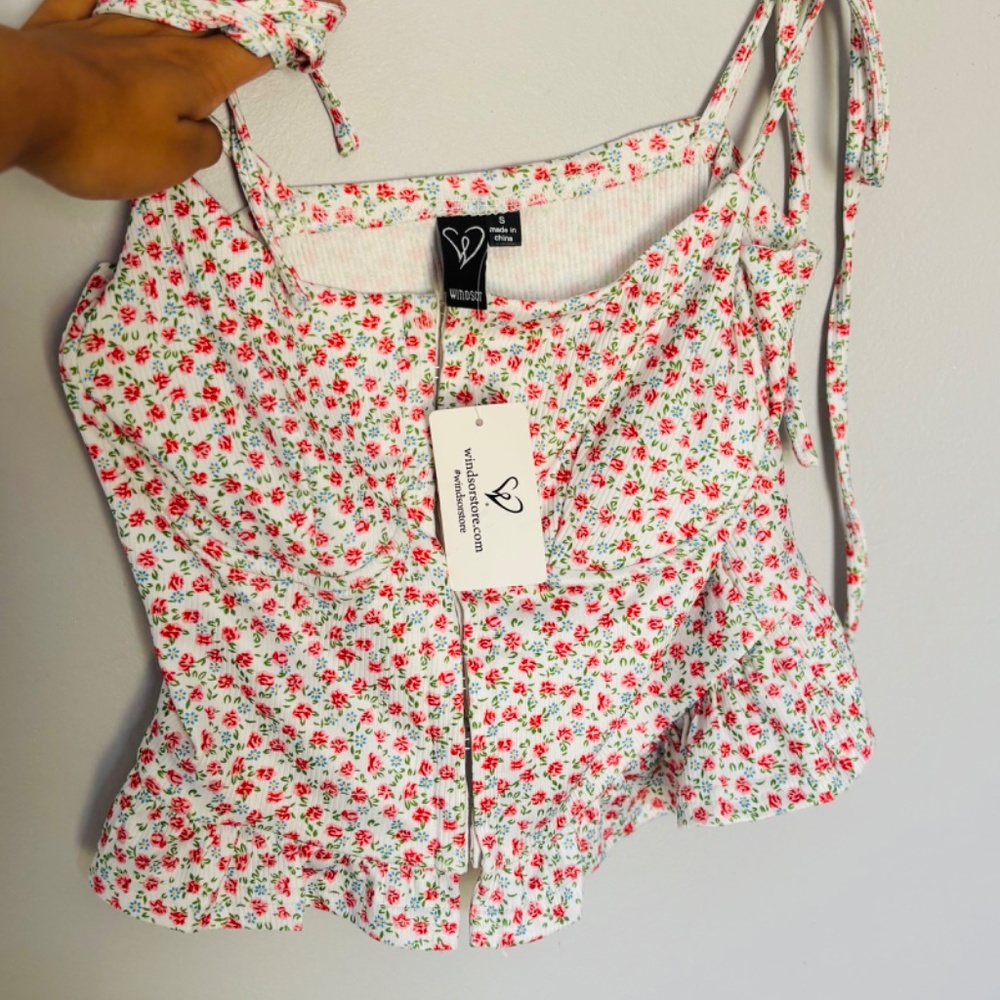 White/Red Flower Patterned Top - Picture 3 of 4